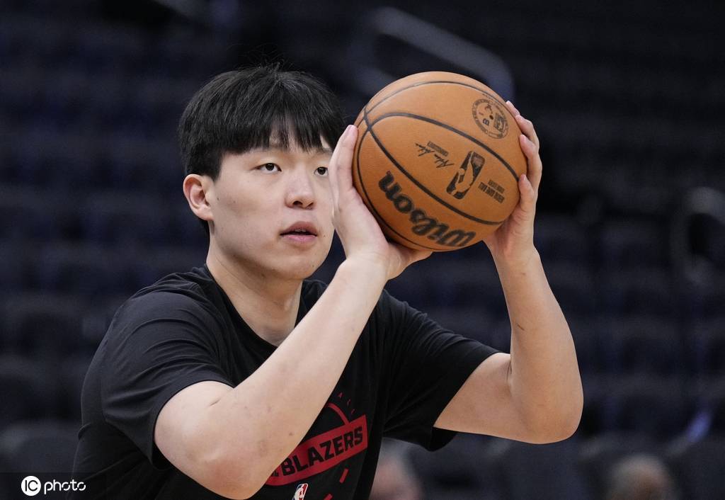 拓记：杨瀚森身体不适 缺席混音队发展联盟比赛